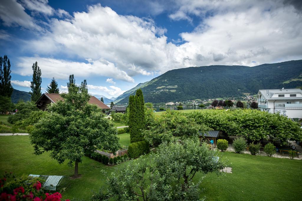 Gaestehaus Krappinger/Pizzeria Mamma Mia Ossiach Eksteriør billede