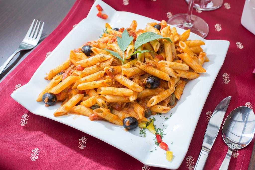 Gaestehaus Krappinger/Pizzeria Mamma Mia Ossiach Eksteriør billede