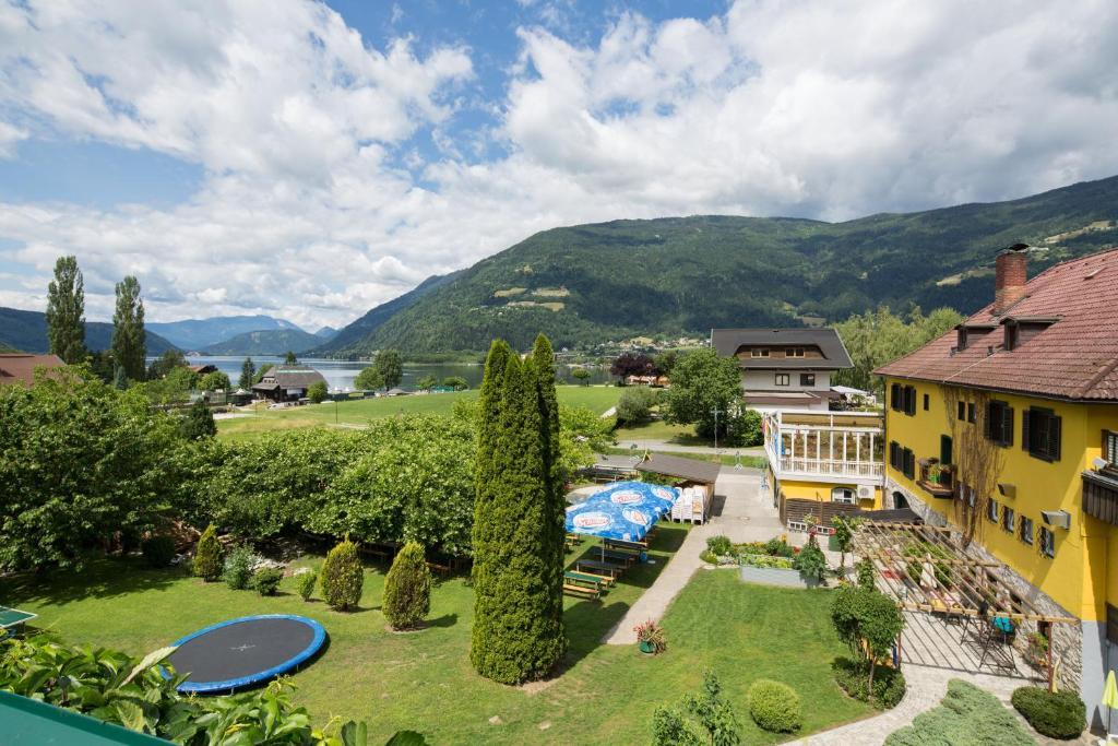 Gaestehaus Krappinger/Pizzeria Mamma Mia Ossiach Værelse billede